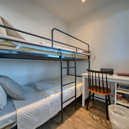 - Haus F, App 0f1006