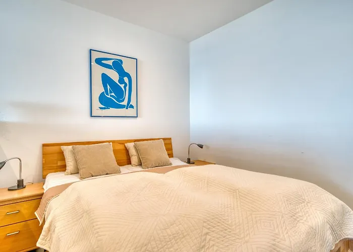 - Haus F, App 0f1006 Διαμέρισμα *